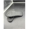 Image 4 : Roots Black Flip Flops Size 6