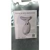 Image 2 : Facial and Neck Red Light Massager