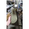 Image 5 : Birkenstock Boston BS Faded Khaki Clogs, 38