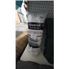 Image 2 : Beautyrest Platinum Feather & Down Pillow