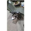 Image 5 : Timber Ridge Folding Zero Gravity Chair