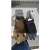 Image 2 : FIRST Tactical Gloves, 2 Pairs, Assorted