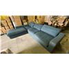 Image 4 : Blue Fabric Sectional Sofa, 126" x 98"