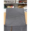 Image 5 : Black Linen-Like Dinner Napkins 300 Ct