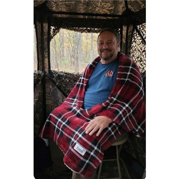 Life Comfort Red Plaid Polyester Blanket