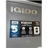 Image 3 : Igloo MaxCold Latitude 62 Roller Cooler