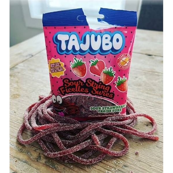 Tajubo Sour Strawberry Strings 12x80g