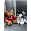 Image 2 : Jasper Moose and Stuffed Animal House Husky