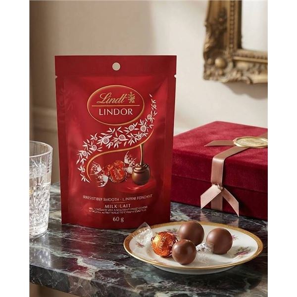 Lindt Lindor Milk Chocolate Truffles 60g x 18