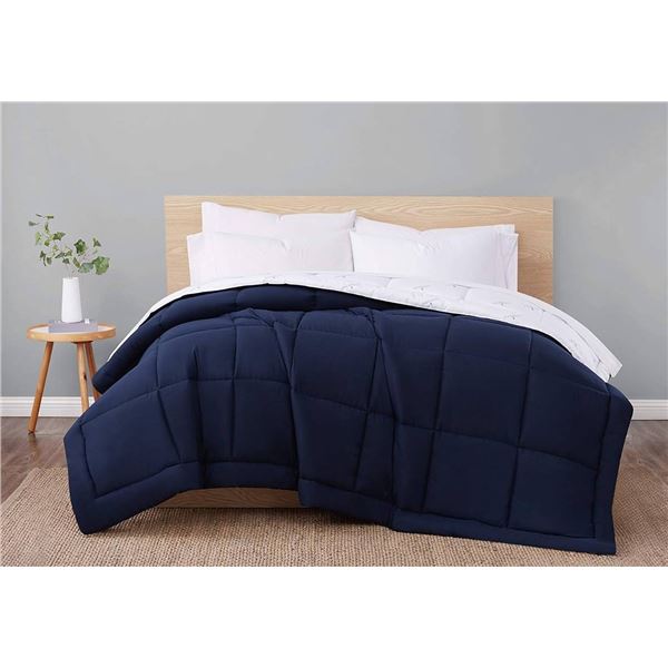 London Fog Super Soft Branded Comforter Set, King, Navy