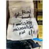 Image 3 : 4-Pack Hand Towels, 1 Missing, Mismatched