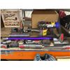 Image 2 : Dyson V8 Animal Extra Cordless Vacuum Set