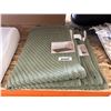 Image 2 : Lot of 2 - Riviera Home Cotton Woven Bath Mat