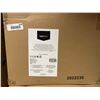 Image 2 : AmazonBasics Velvet Hangers 100-Pack
