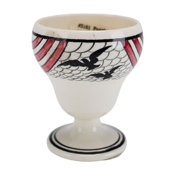 Wedgwood Etruria Pearlware Egg Cup, Sunbirds Pattern, ca 1931