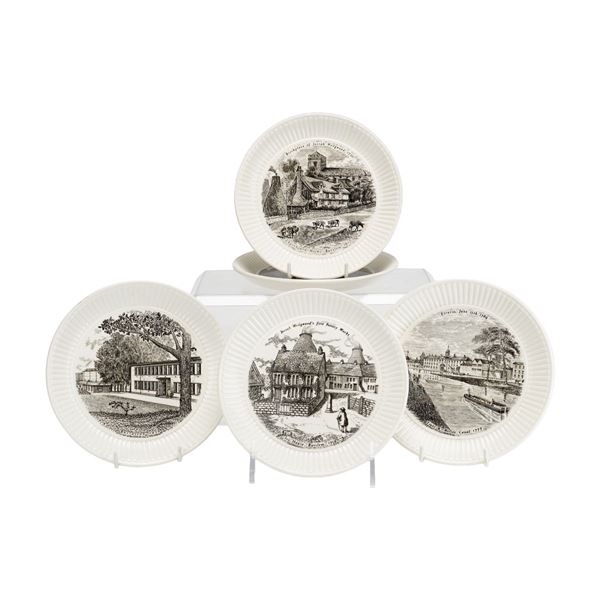 Set of Five Wedgwood Queensware Commemorative Plates, Josiah Wedgwood