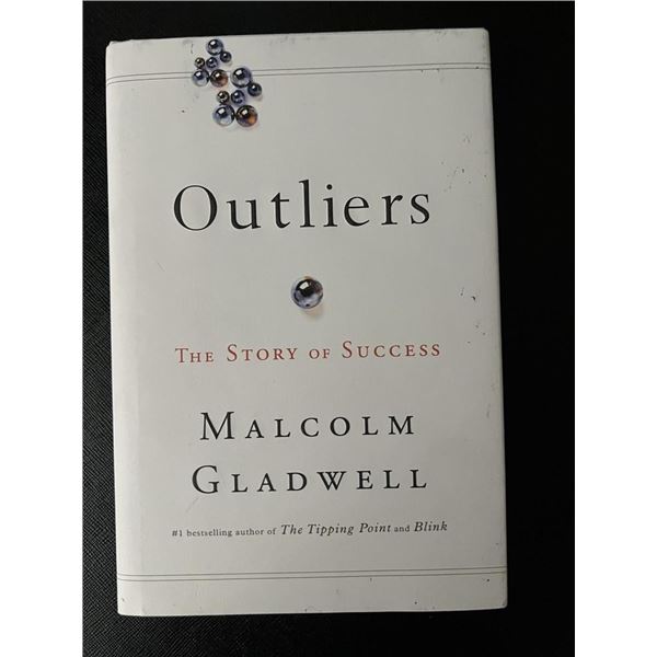 Outliers The Story of Success Malcolm Gladwell Hardcover w/ Dust Jacket