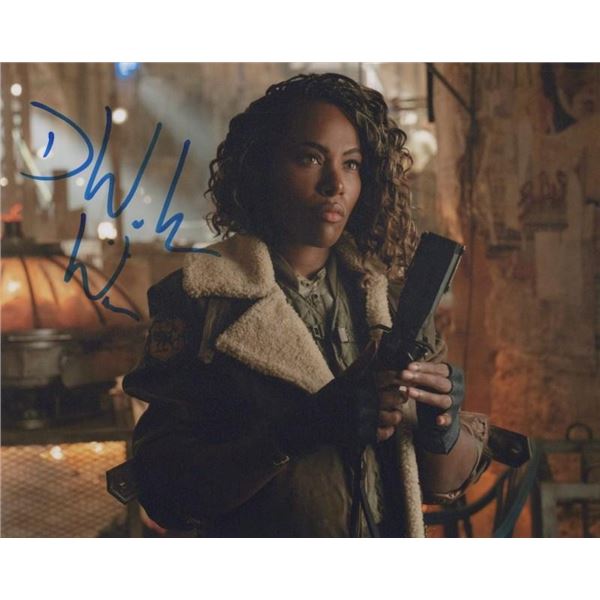 Knucklehead Dewanda Wise Signed Photo