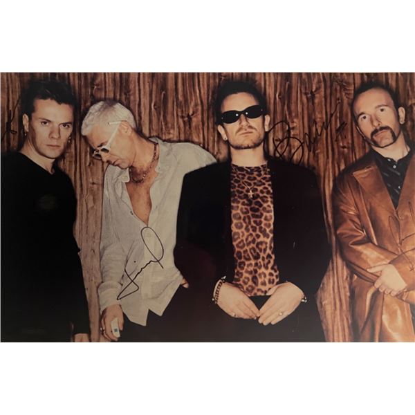 U2 facsimile signed photo. 6x9 inches