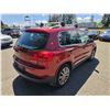 Image 11 : DUNCAN - 2016 VOLKSWAGEN TIGUAN RED 195475 KMS - 002765-3