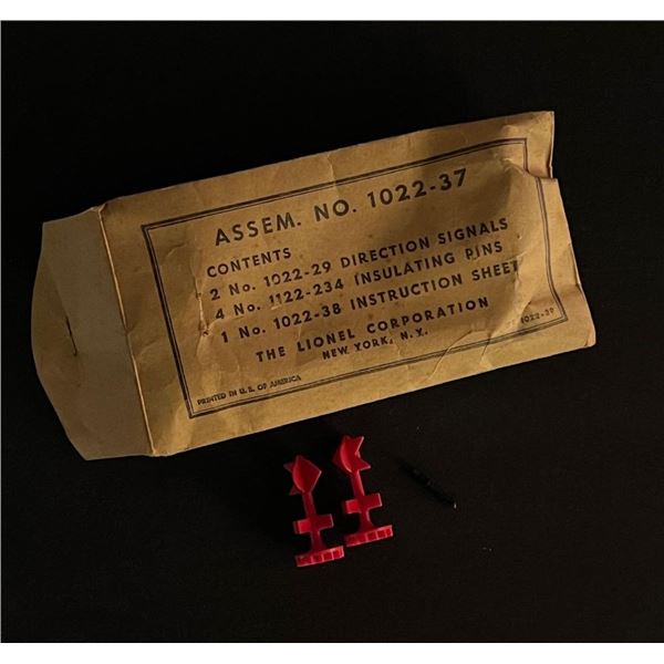 Lionel Corporation model train accessory set