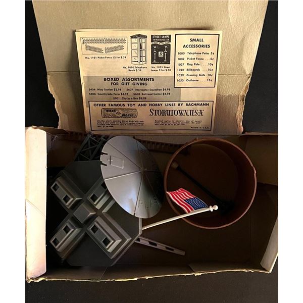 Plasticville Water Tank model kit