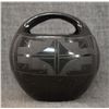 Image 1 : SANTA CLARA POTTERY BASKET (CLARA SUAZO)