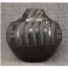 Image 2 : SANTA CLARA POTTERY BASKET (CLARA SUAZO)