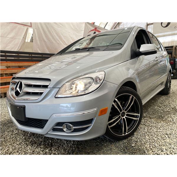 PARKSVILLE - 2011 MERCEDES-BENZ B200T GREY 149774 KMS - 610227-3