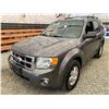 Image 3 : PARKSVILLE - 2011 FORD ESCAPE GRAY 273530 KMS - A70833-2