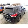 Image 16 : PARKSVILLE - 2015 NISSAN PATHFINDER BLACK 197243 KMS - 659130-2
