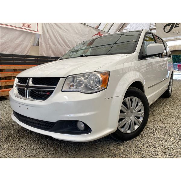 PARKSVILLE - 2017 DODGE GRAND CARAVAN WHITE 202695 KMS - 630218-2