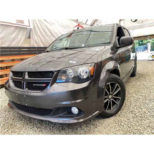 PARKSVILLE - "REPO UNIT" 2019 DODGE GRAND CARAVAN GRAY 195698 KMS - 515675-1