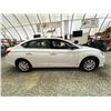 Image 11 : PARKSVILLE - 2017 NISSAN SENTRA WHITE 156965 KMS - 666033-2