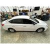 Image 13 : PARKSVILLE - 2017 NISSAN SENTRA WHITE 156965 KMS - 666033-2