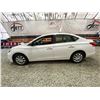 Image 23 : PARKSVILLE - 2017 NISSAN SENTRA WHITE 156965 KMS - 666033-2