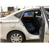 Image 40 : PARKSVILLE - 2017 NISSAN SENTRA WHITE 156965 KMS - 666033-2
