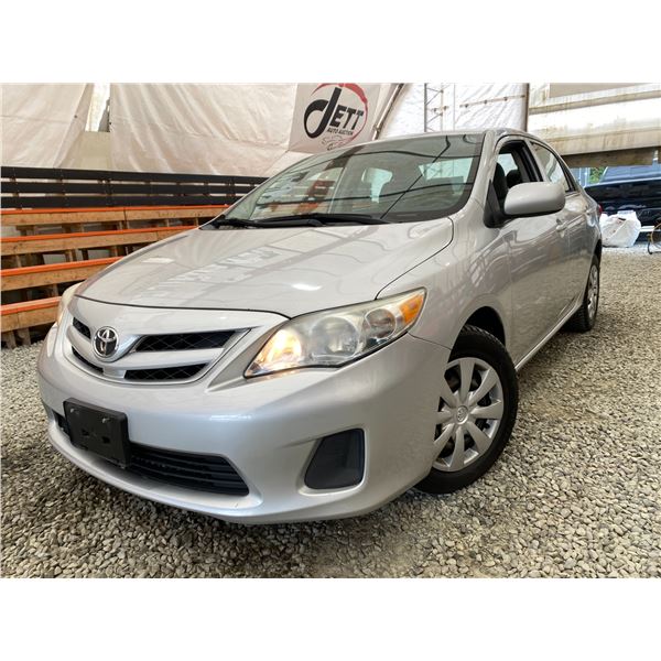 PARKSVILLE - 2012 TOYOTA COROLLA GRAY 240699 KMS - 815456-3