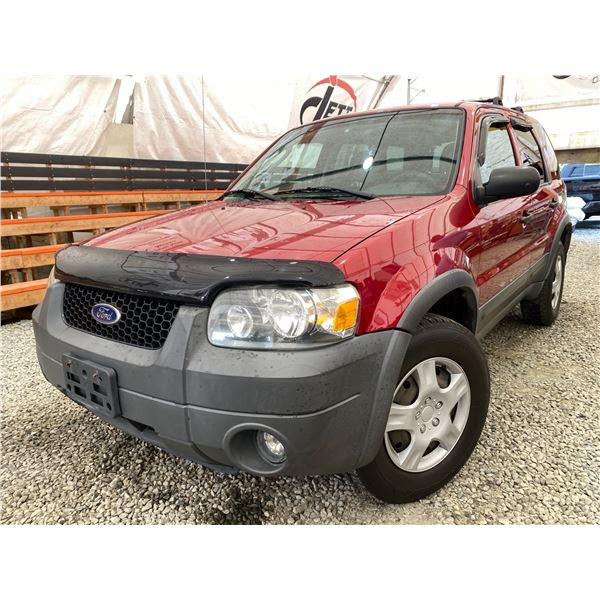 PARKSVILLE - 2005 FORD ESCAPE RED 281627 KMS - A33543-3