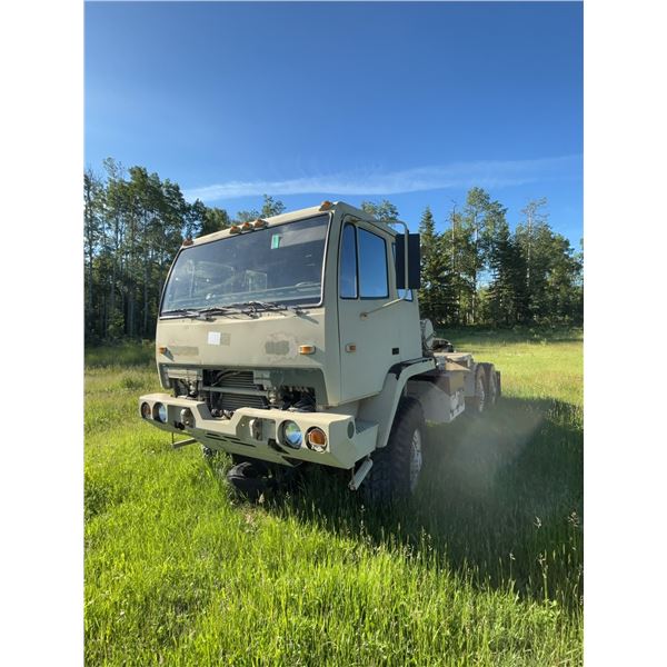 Stewart & Stevenson M1088 MTV Tractor Truck