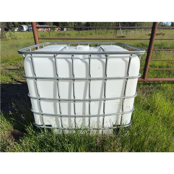 275-Gallon IBC Tote Tank with Cage