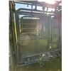 Image 6 : Heavy-Duty Livestock Squeeze Chute Like New
