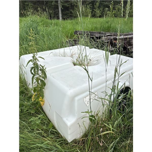 White Polyethylene Water Storage Tank