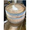 Image 2 : Oak Barrel with Metal Hoops