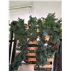 Image 1 : Artificial Pine Garland with Pinecones