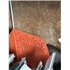 Image 2 : 2 Chicken transport crates in great condition