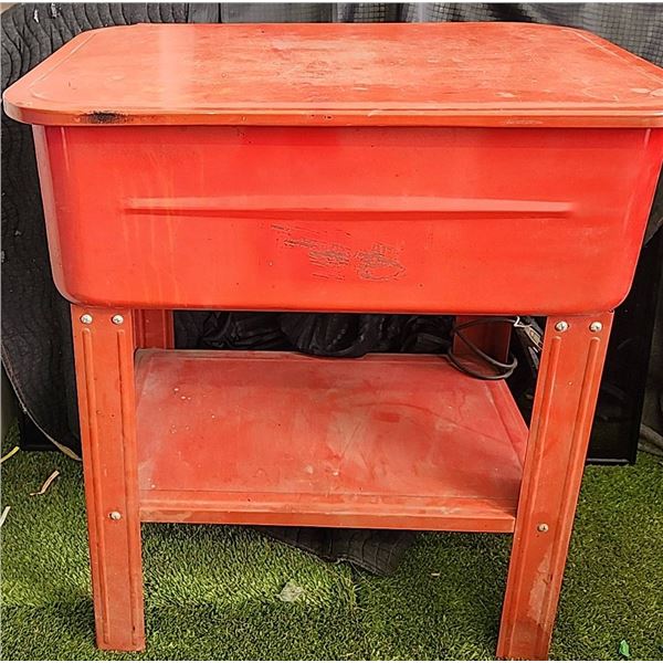 Red Metal Parts Washer