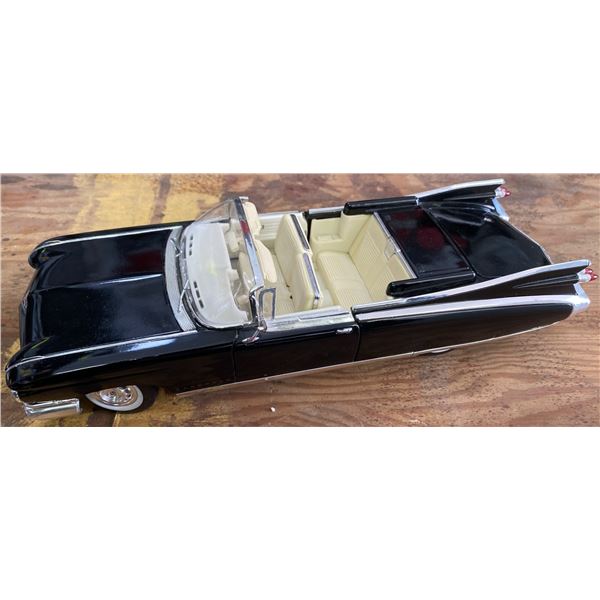 Die-Cast 1959 Cadillac Eldorado Biarritz Convertible Model
