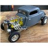 Image 1 : Custom 1930s Ford Coupe Scale Model Car with Exposed Engine