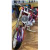 Image 4 : Green West Motorcycle Die-Cast Model Chopper